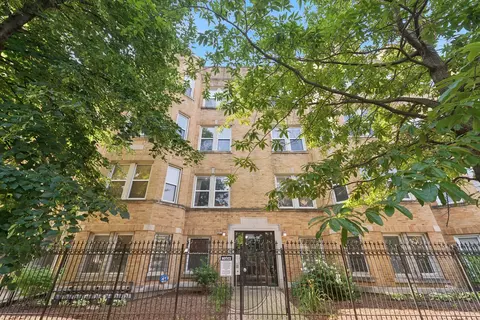3561 W Lyndale St #2W, Chicago, IL 60647
