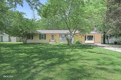 1218 N Randall Rd, Aurora, IL 60506