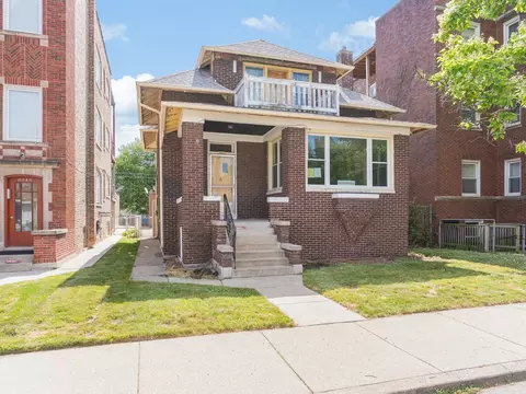 8153 S Eberhart Ave, Chicago, IL 60619