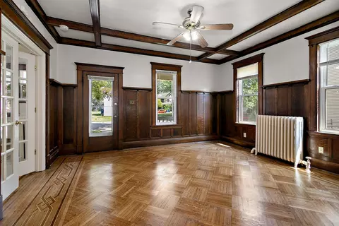 Living - 219 S 3rd Ave, Kankakee, IL 60901 photo 3 of 7
