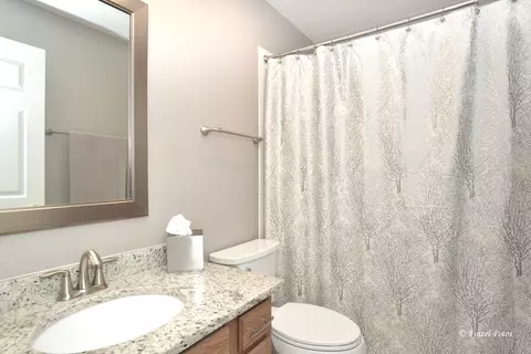 Bath - 1620 Hadley Ct #A2, Wheeling, IL 60090 photo 1 of 2