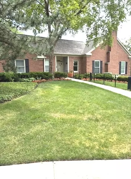 Exterior - 1620 Hadley Ct #A2, Wheeling, IL 60090 photo 4 of 5