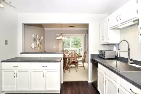 Kitchen - 1620 Hadley Ct #A2, Wheeling, IL 60090 photo 2 of 2