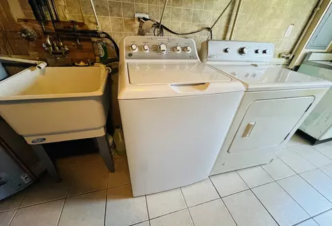 Other - 189 Ambleside Rd, Des Plaines, IL 60016 photo 6 of 15