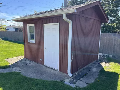 Other - 189 Ambleside Rd, Des Plaines, IL 60016 photo 12 of 15