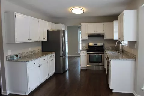 Kitchen - 1098 Clover Hill Ln, Elgin, IL 60120 photo 1 of 4
