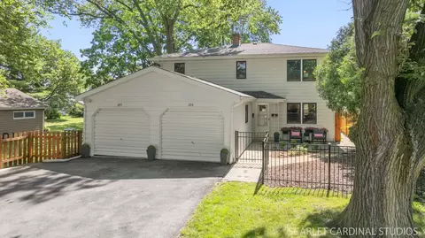 206 N 208 N Fremont St, Naperville, IL 60540