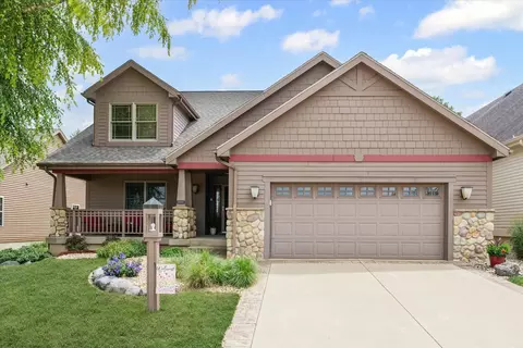 2510 Prairieridge Pl, Champaign, IL 61822