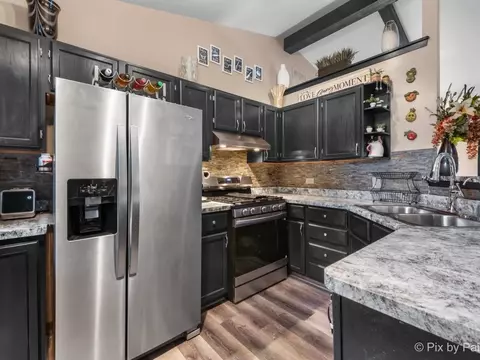 Kitchen - Undisclosed, Mchenry, IL 60050 photo 2 of 4