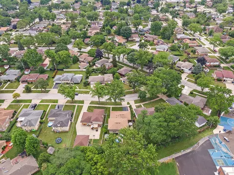 222 Dulles Rd, Des Plaines, IL 60016 photo 29