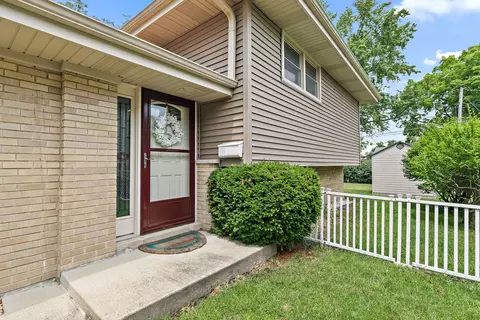 222 Dulles Rd, Des Plaines, IL 60016 photo 30