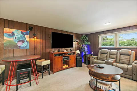 222 Dulles Rd, Des Plaines, IL 60016 photo 21