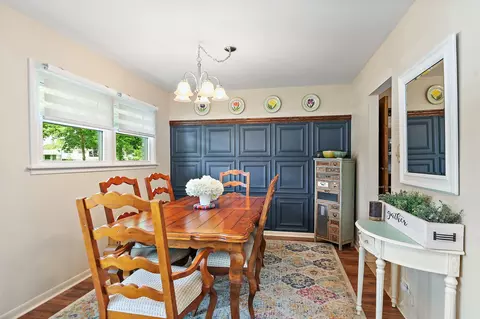 222 Dulles Rd, Des Plaines, IL 60016 photo 6