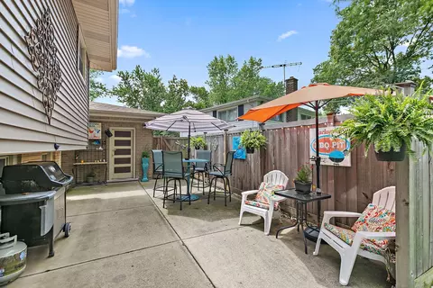 222 Dulles Rd, Des Plaines, IL 60016 photo 25