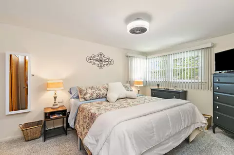 222 Dulles Rd, Des Plaines, IL 60016 photo 13