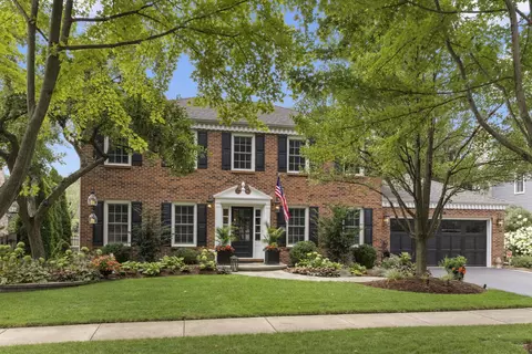 1563 Abbotsford Dr, Naperville, IL 60563