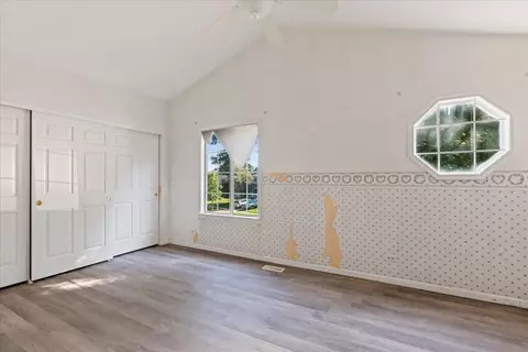 Bedroom - 666 Mariner Dr, Elgin, IL 60120 photo 2 of 2