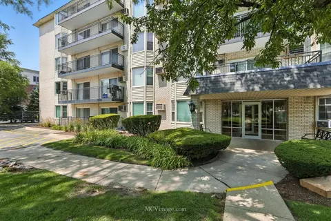 5510 Lincoln Ave #501, Morton Grove, IL 60053