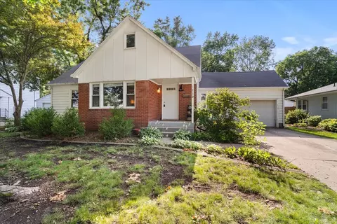 119 N Adelaide St, Normal, IL 61761 photo 2