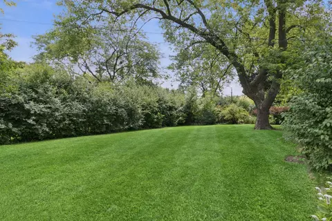 Exterior - 185 Princeton St, Hoffman Estates, IL 60169 photo 3 of 6