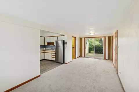 Living - 185 Princeton St, Hoffman Estates, IL 60169 photo 4 of 5