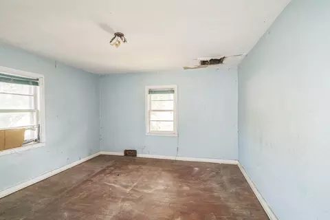 Bedroom - 907 W Beardsley Ave, Champaign, IL 61821 photo 6 of 6