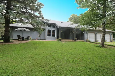 18720 Kishwaukee Valley Rd, Marengo, IL 60152