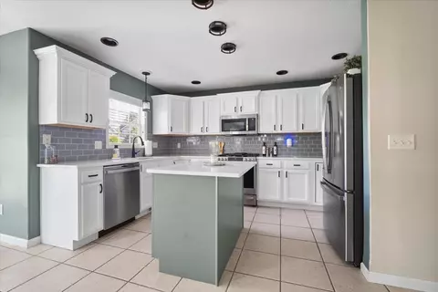 Kitchen - 1706 Fraser Dr, Normal, IL 61761 photo 2 of 5