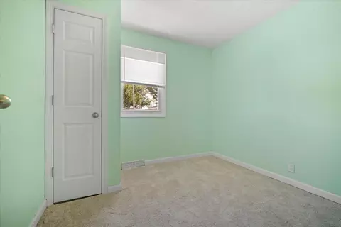 Bedroom - 401 Sunset Dr, Le Roy, IL 61752 photo 2 of 3