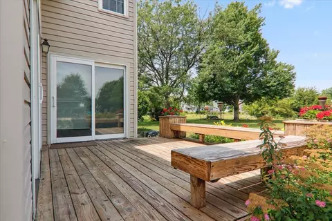 Exterior - 1506 Tamarack Trl #B, Normal, IL 61761 photo 3 of 3