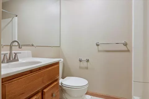 Bath - 1506 Tamarack Trl #B, Normal, IL 61761 photo 3 of 3
