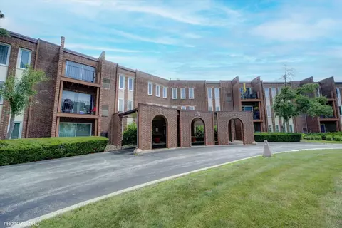 1575 Sandpebble Dr #343, Wheeling, IL 60090