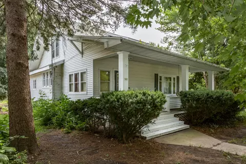 305 Main St, Monroe Center, IL 61052