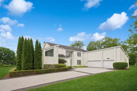 1712 Violet Ct, Highland Park, IL 60035
