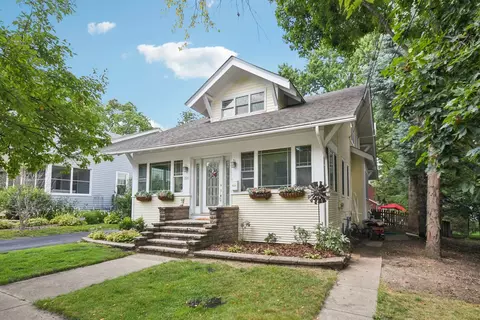 325 Morton St, Batavia, IL 60510