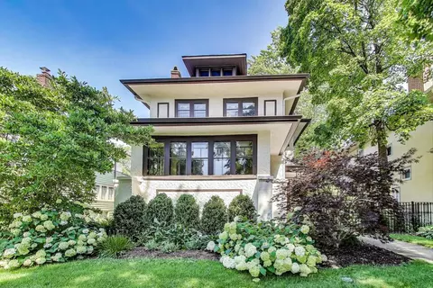 822 Columbian Ave, Oak Park, IL 60302