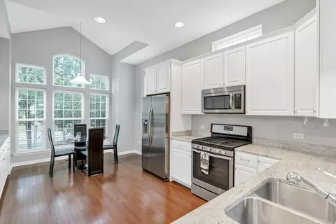 Kitchen - 3848 Valhalla Dr, Elgin, IL 60124 photo 3 of 3