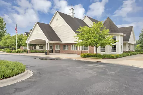 Exterior - 3848 Valhalla Dr, Elgin, IL 60124 photo 6 of 7