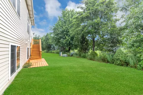 Exterior - 3848 Valhalla Dr, Elgin, IL 60124 photo 5 of 7