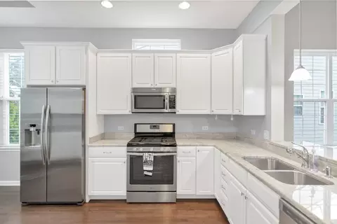 Kitchen - 3848 Valhalla Dr, Elgin, IL 60124 photo 1 of 3