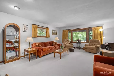 1672 Kimberly Ave, Elgin, IL 60123 photo 3