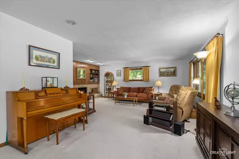 1672 Kimberly Ave, Elgin, IL 60123 photo 7