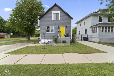 1318 S 6th Ave, Maywood, IL 60153