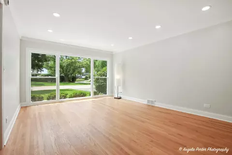 Living - 964 Brookside Ln, Deerfield, IL 60015 photo 1 of 3
