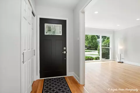 Entry Way - 964 Brookside Ln, Deerfield, IL 60015 photo 1 of 2