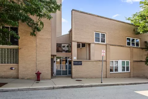 1834 Ridge Ave #113, Evanston, IL 60201
