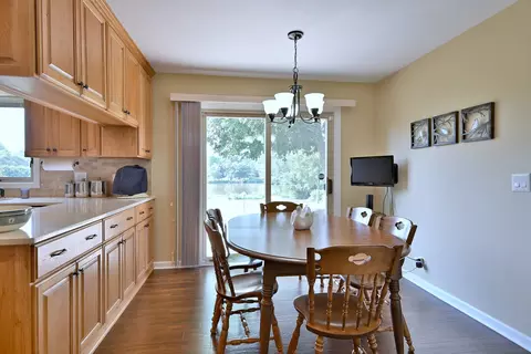 Dining - 16 W611 87th St, Willowbrook, IL 60527 photo 2 of 2