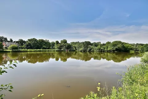 View/Area - 16 W611 87th St, Willowbrook, IL 60527 photo 1 of 1