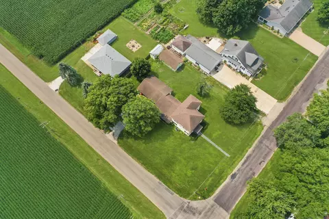 722 E Bennington St, Toluca, IL 61369 photo 32