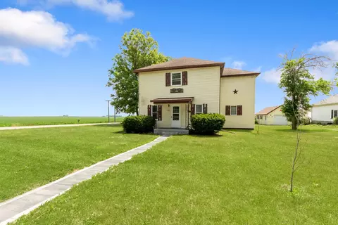722 E Bennington St, Toluca, IL 61369 photo 2
